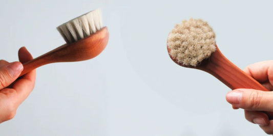 Cepillado facial en seco